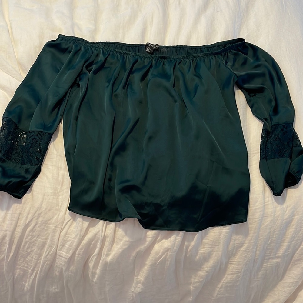Forever 21 plus size dark green off shoulder shirt
